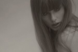 'Poets' de Taylor Swift chega à 11ª semana em primeiro lugar na Billboard 200