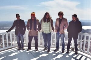 A 'Everyday Magic' nº 1 da minha jaqueta matinal no Airplay Alternativo Adulto