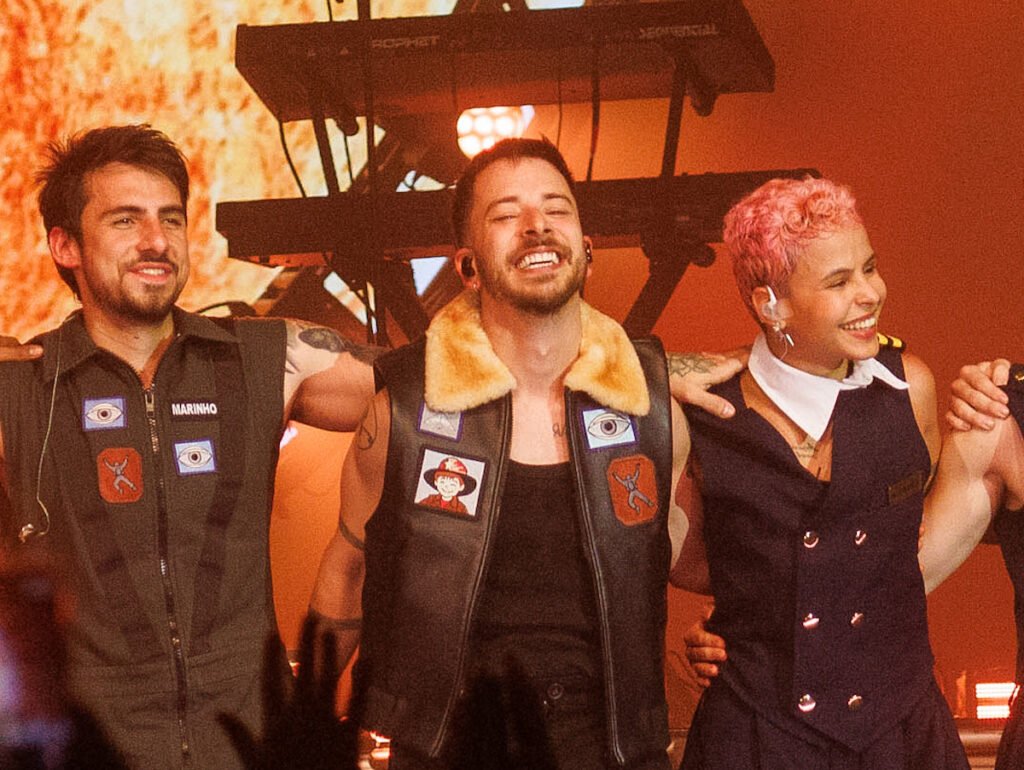 Junior anuncia participações especiais para seu show no Rio de Janeiro