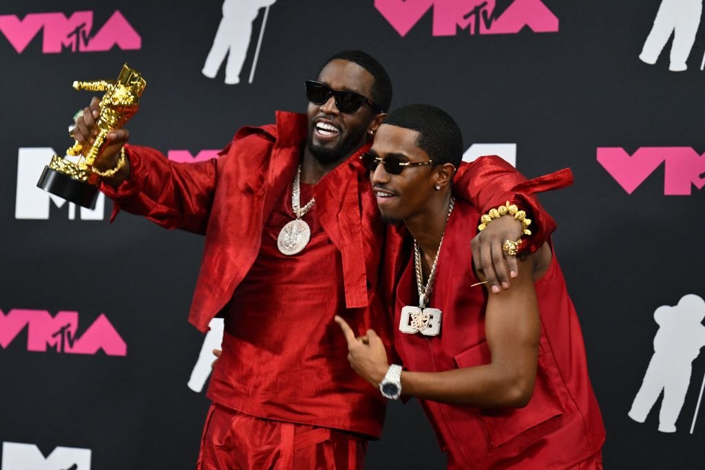 Christian Combs sugere que Diddy poderia andar de graça nas férias
