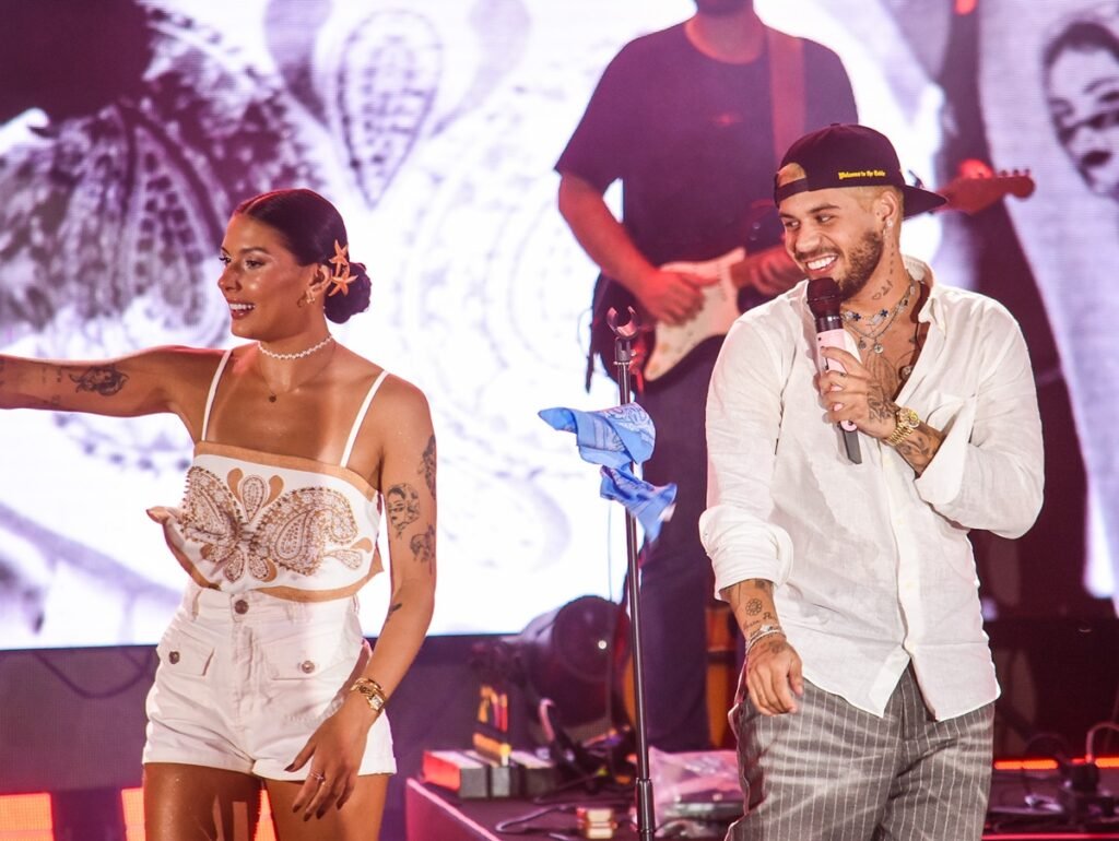 Climão? Ana Castela e Zé Felipe cantam juntos pela 1ª vez após término do namoro; veja vídeos