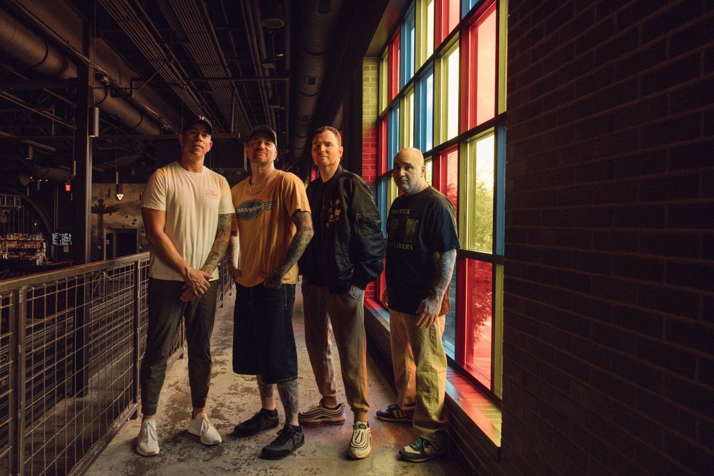 Novo Found Glory retorna com o 11º álbum 'Listen Up!'