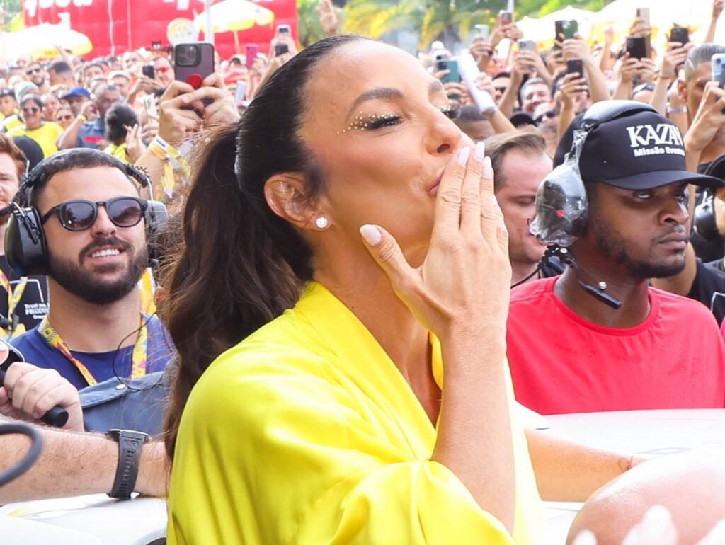 Quem Pede, Pede!: Ivete Sangalo causa frisson ao chegar no Ibirapuera para comandar seu 1º bloco em SP