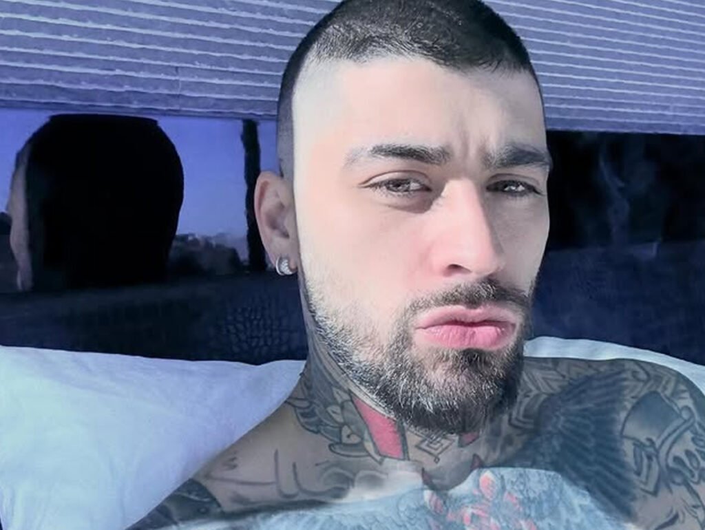 Xiii... Zayn estreia "Die For Me" em 91º na parada britânica
