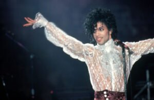 Álbum do Prince com novas músicas supostamente lançado neste verão