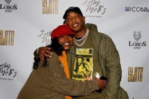 Filha de Ja Rule, Brittney Aitkens, dá as boas-vindas ao primeiro filho