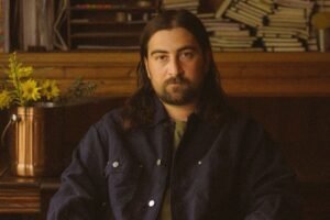 'The Great Divide', de Noah Kahan, passa a segunda semana no topo da Billboard 200