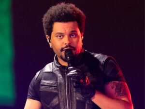 OPINIÃO: The Weeknd entrega show apoteótico, energético e conceitual com estrutura futurista e arrebatadora