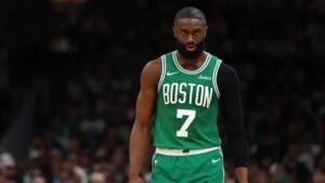 Jaylen Brown diz que o Celtics o desrespeitou antes da troca para o 76ers